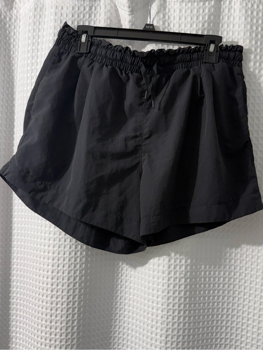 All in Motion Women’s Black Light Weight 100Nylon Shorts Size Large
